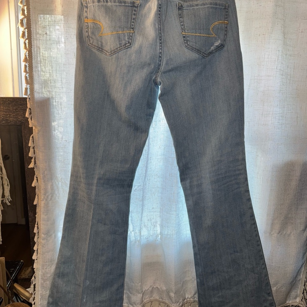 American Eagle Light Blue “Artist” Flare Wide Leg Jeans. Size 12 Long